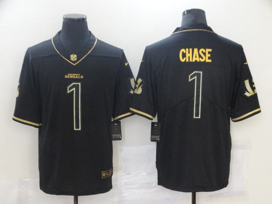 Men's Cincinnati Bengals Ja'Marr Chase #1 Black Game Player Jersey1
